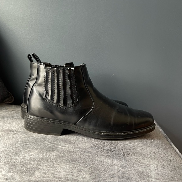 Black dress shoes / low boot - Picture 1 of 4